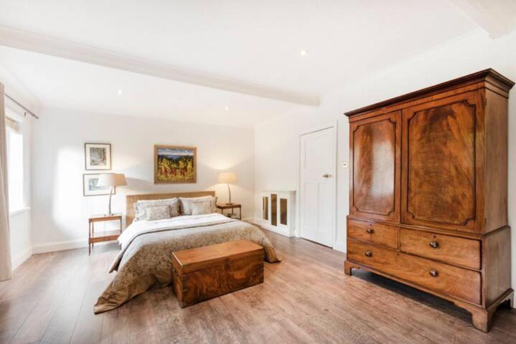 Coach House Villa Woking Eksteriør bilde